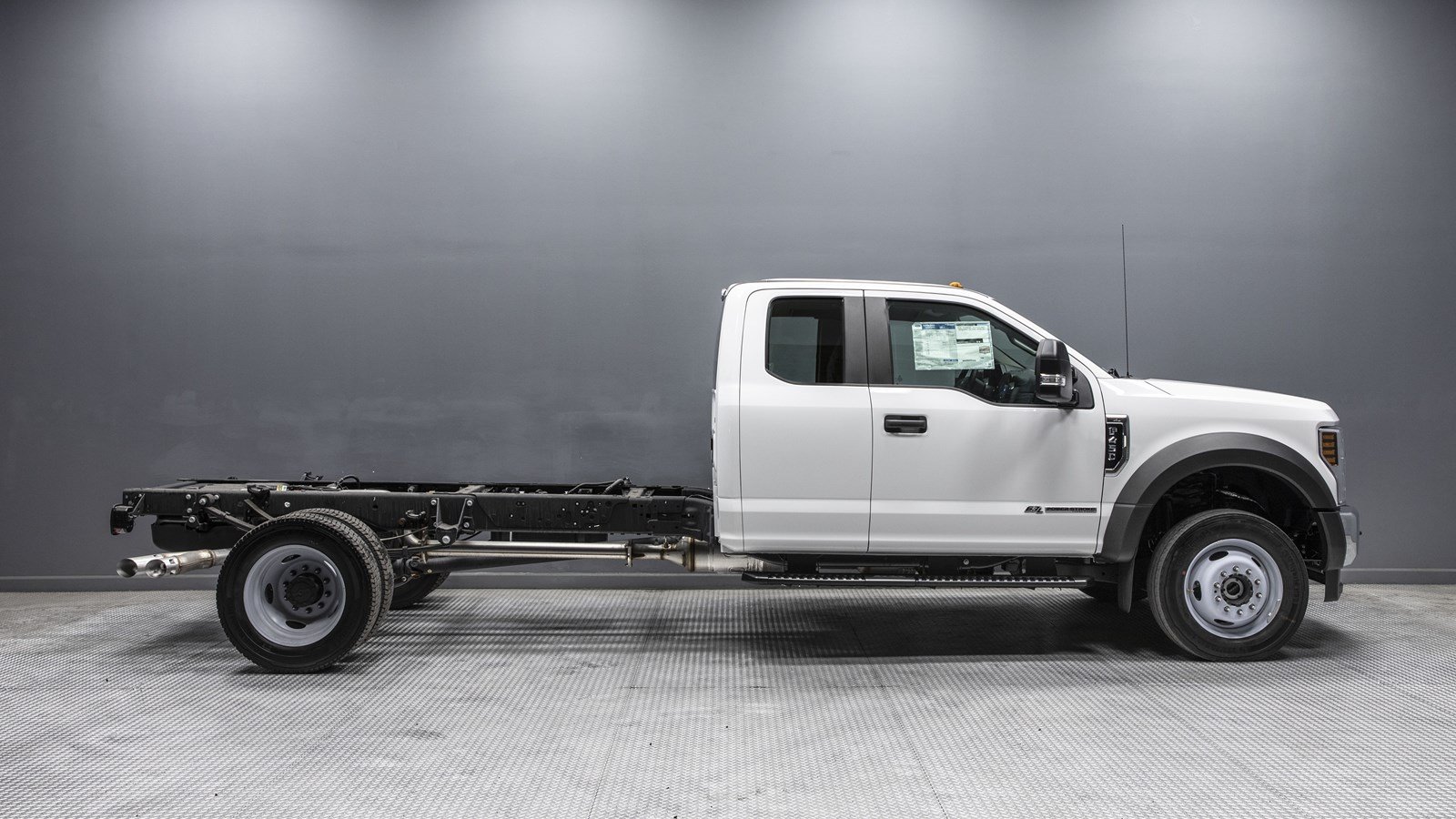 New 2019 Ford Super Duty F-450 DRW XL Extended Cab Chassis-Cab in Buena ...