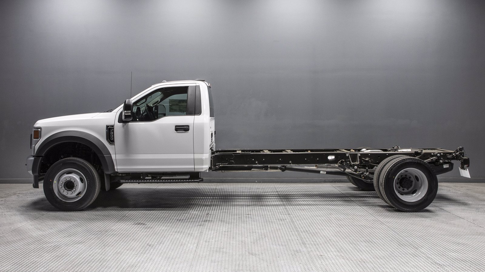 New 2020 Ford Super Duty F-600 DRW XL Regular Cab Chassis-Cab In Buena ...