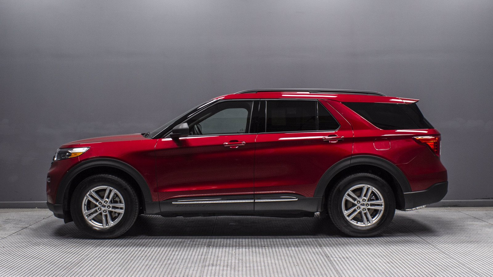 New 2020 Ford Explorer XLT Sport Utility in Buena Park #02374 | Ken