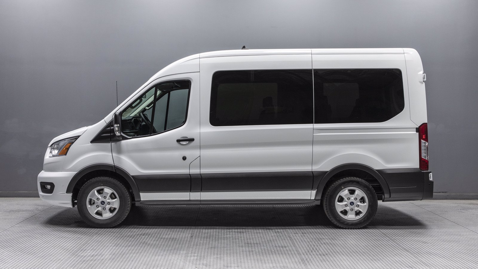 New 2020 Ford Transit Passenger Wagon XL Full-size Passenger Van in ...